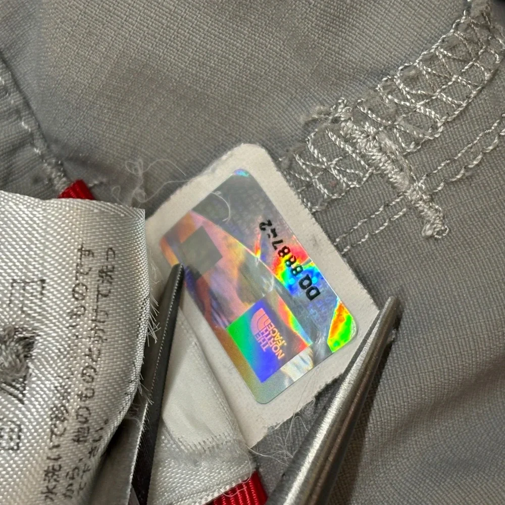 The North Face Womens 8S Gray Convertible Hiking Pants Roll‎ Up Capri Ripstop